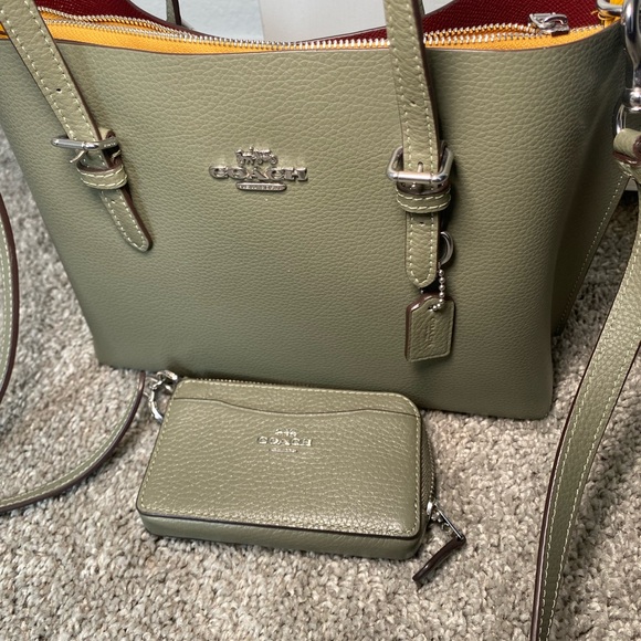 Coach Sage Green Leather Tote and Wristlet Set - Picture 2 of 10